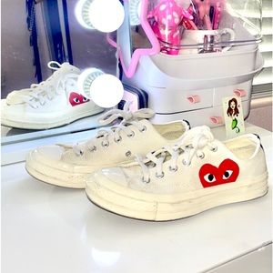 white cdg low converse